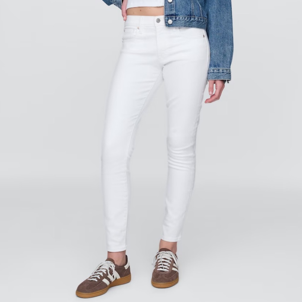 Gap True Skinny Mid Rise White Jeans Size 20